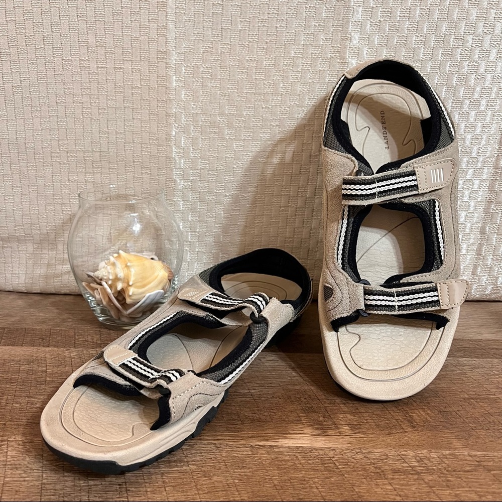 Lands’ End sandals summer beach casual size 10